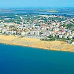 Comfy Flat 80m From The - Beahost * Bibione