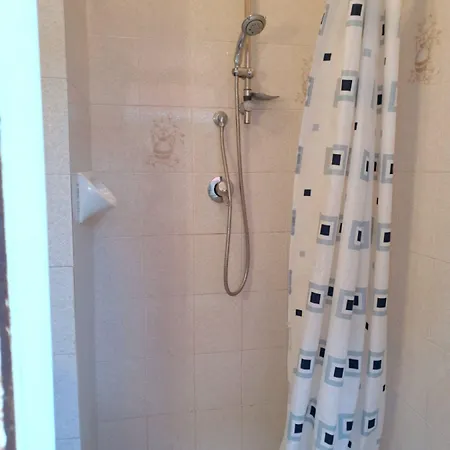 Comfy Flat 80m From The - Beahost *