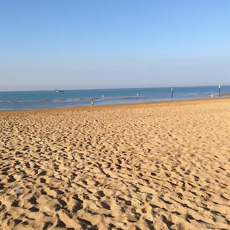 Apartman Comfy Flat 80m From The - Beahost *