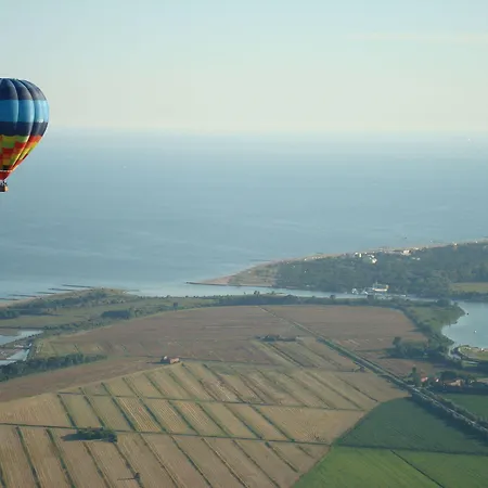 Apartman Comfy Flat 80m From The - Beahost